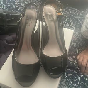 Worn only once Life Stride open toe heels